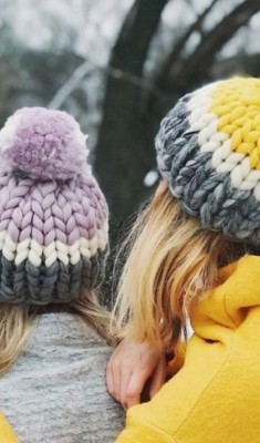 Χρωματιστό Μερινό  Καπέλο με φούντα