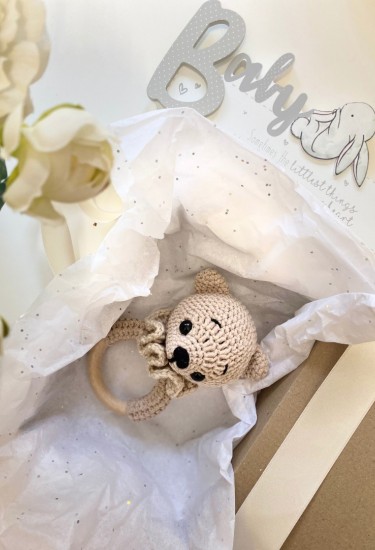 Πλεκτή στο χέρι Κουδουνίστρα "Bear"