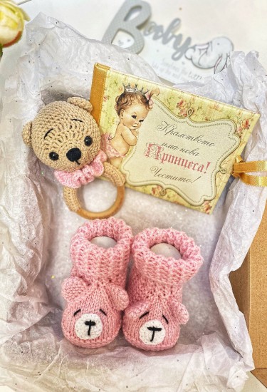 Χειροποίητο Πλεκτό Βρεφικό σετ "Rossy Princess"